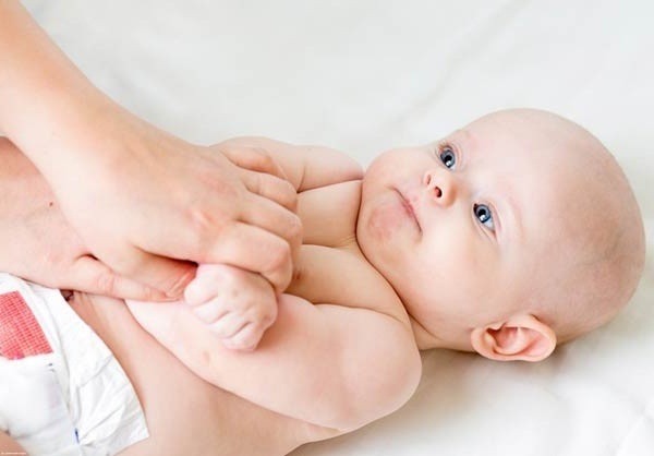 فوائد عمل المساج للاطفال